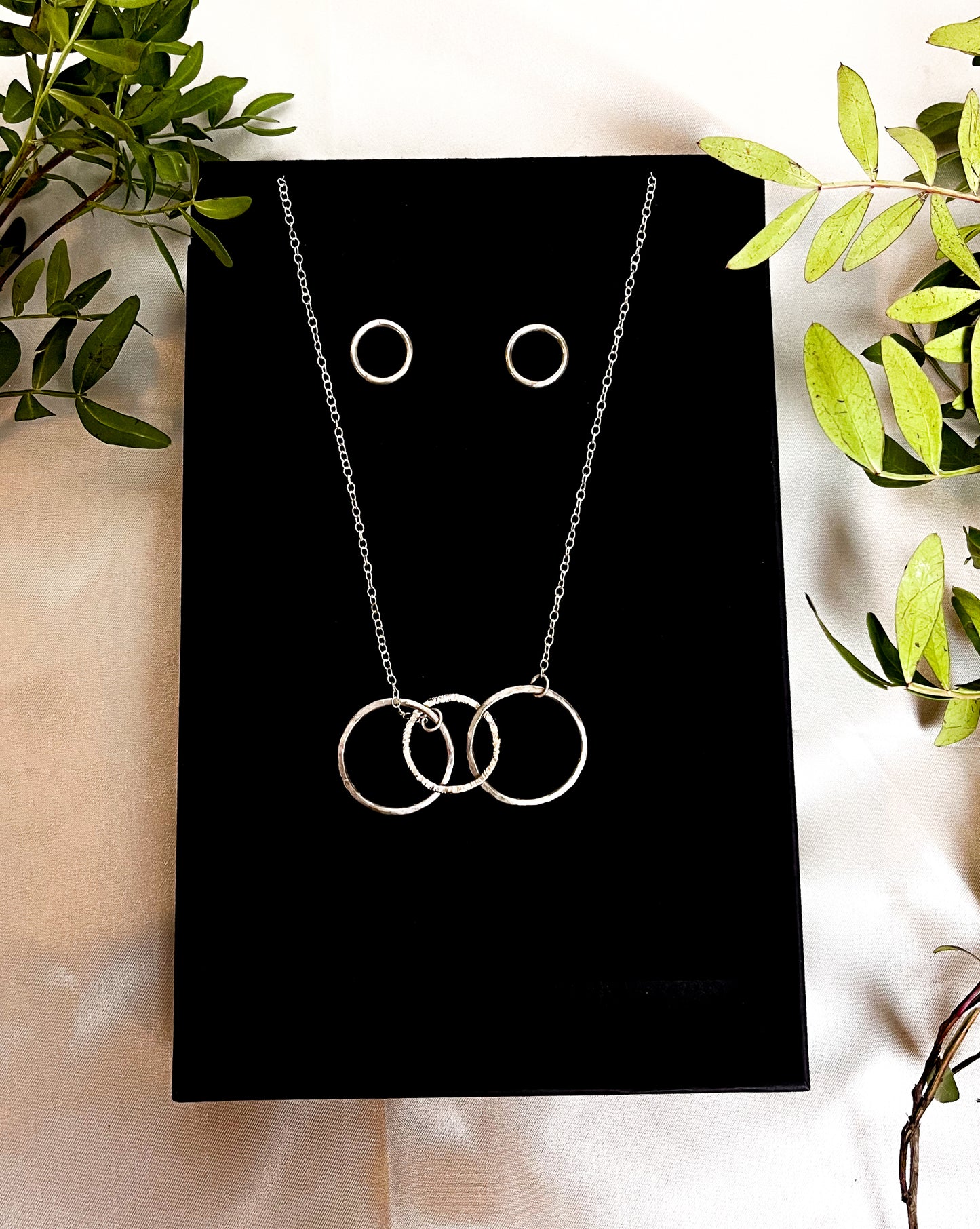 The Joy of Circles Jewellery Set