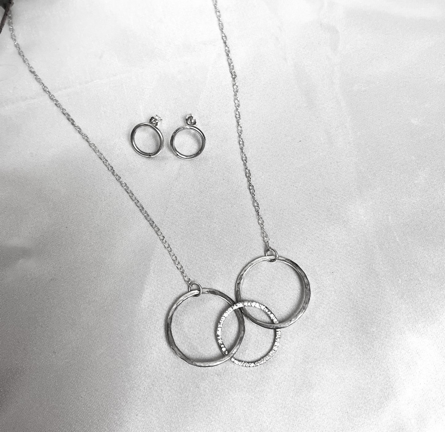 The Joy of Circles Jewellery Set